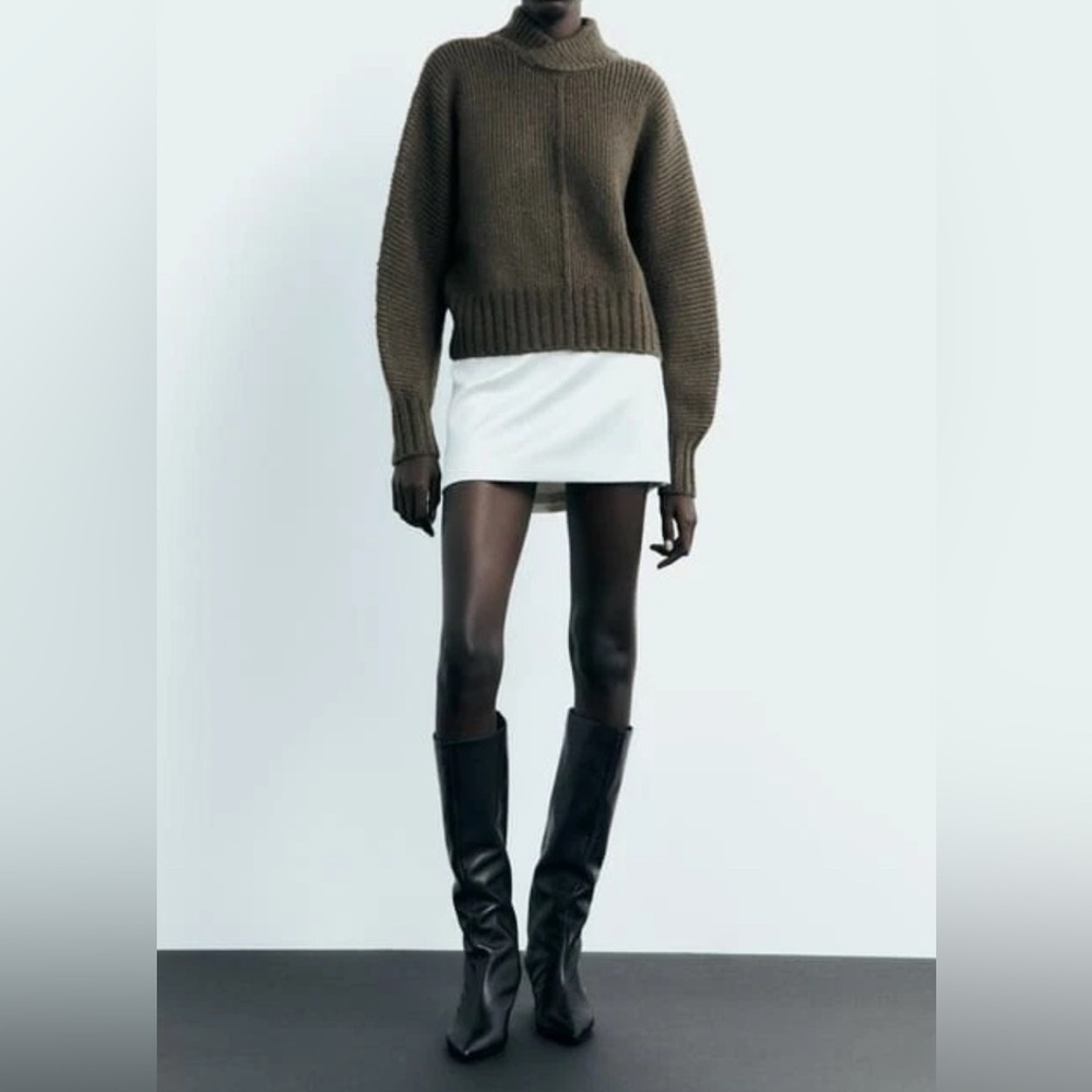 Zara Olive Green Crossover Neck Oversized Sweater Size Medium